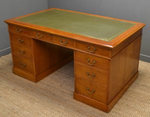 Large Quality Oak Antique Partners Desk 17 Antique Victorian Oak Partners Desk.