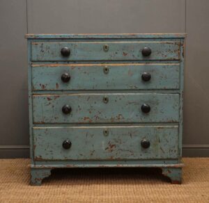 Decorative George III Antique Painted Chest of Drawers 14 Antique Painted Chest of Drawers