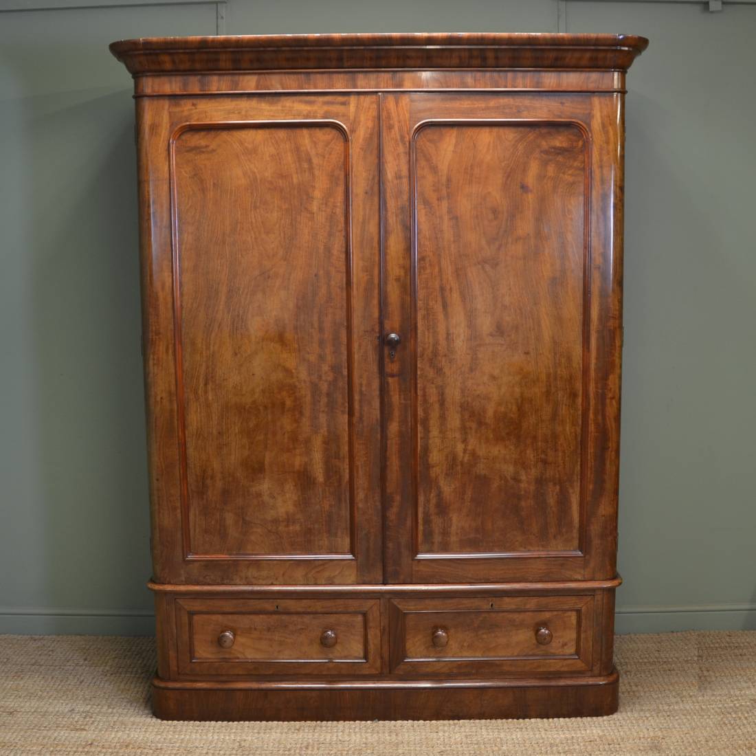 Magnificent Quality Heal And Son Figured Mahogany Antique Double Wardrobe