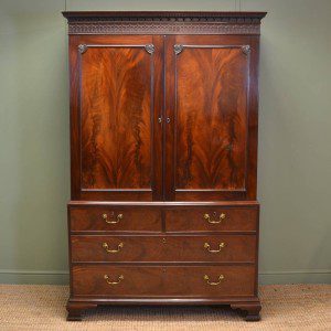 Chippendale Period Gillows Antique Georgian Mahogany Linen Press