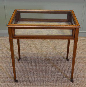 Elegant Mahogany Glazed Antique Bijouterie Table 16 Glazed Antique Bijouterie Table