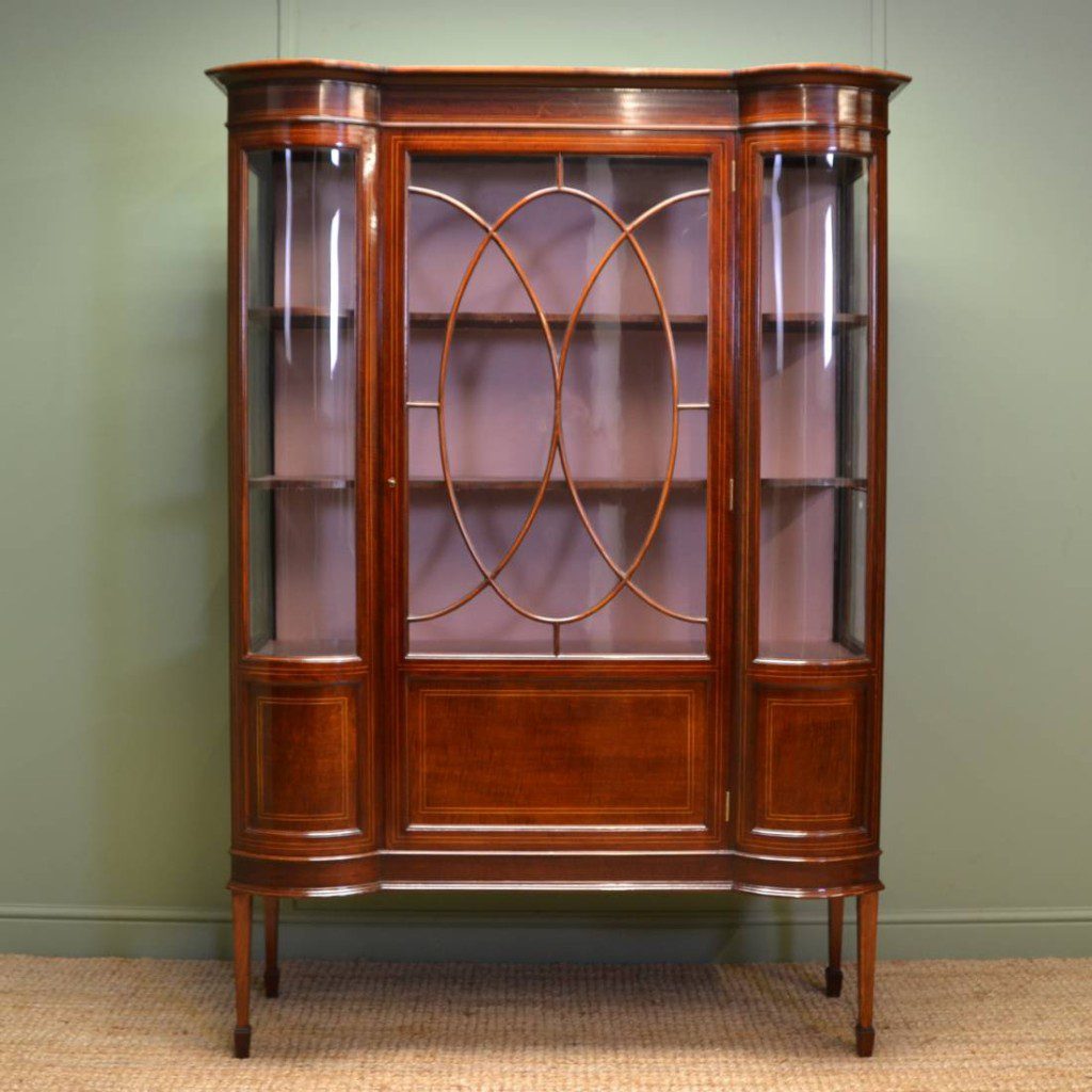 Feathered Mahogany, Quality Edwardian Inlaid Antique Display Cabinet.
