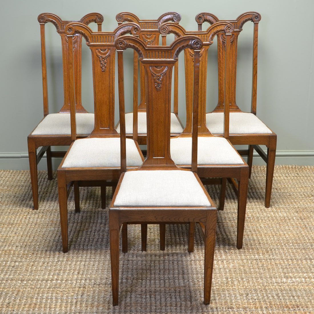 High Quality Set of Six Arts And Crafts Golden Oak Antique Dining Chairs
