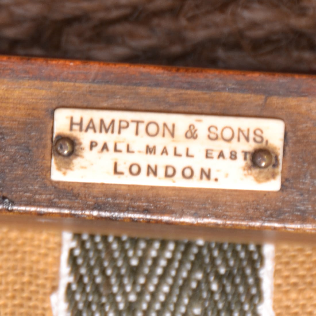 Hampton & Sons label Pall Mall East London ca. 1880