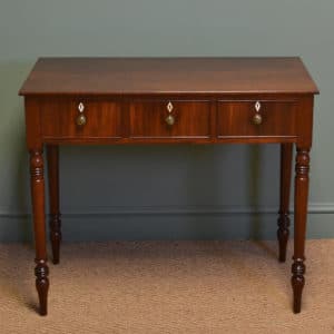 Fine Mahogany Antique Regency Side Table 17 Regency Side Table with fine turned legs
