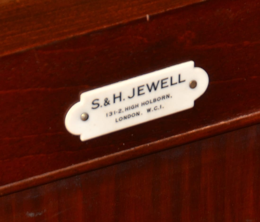 S & H Jewell Holborn in London