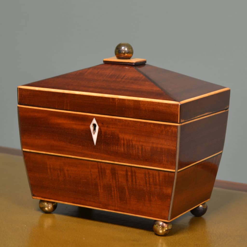 Spectacular Georgian Mahogany Antique Tea Caddy