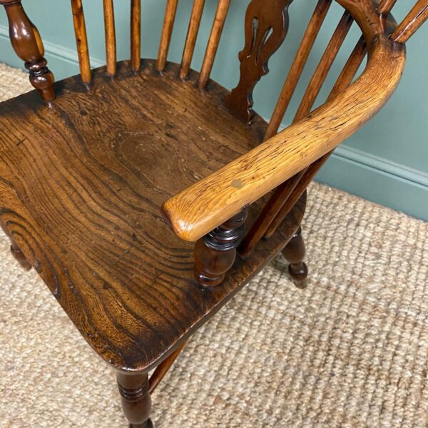 Quality Country House Yew & Elm Georgian Antique Windsor Chair
