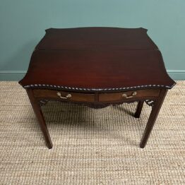 Stunning Antique Chippendale Side Table / Tea Table