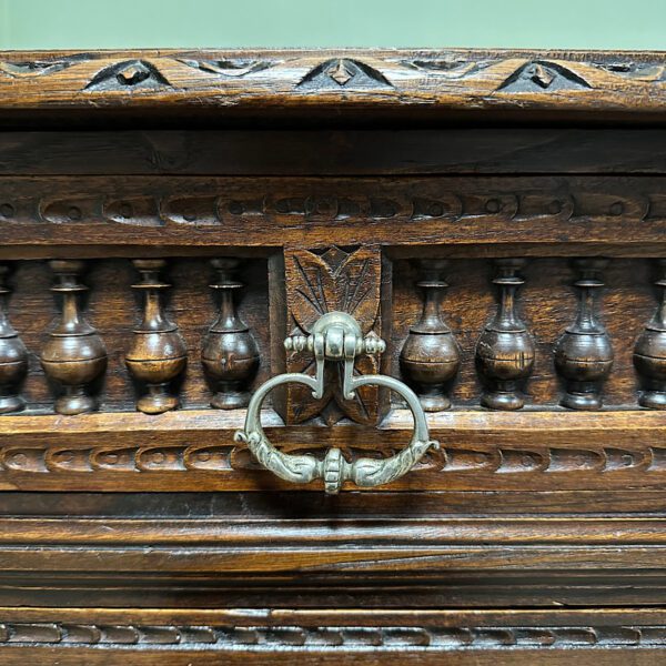 Spectacular Antique Victorian Oak Chest Of Drawers