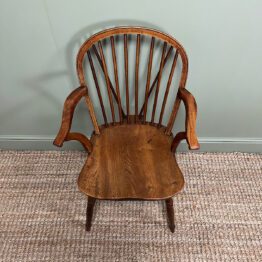 Country House Antique Elm Windsor Chair