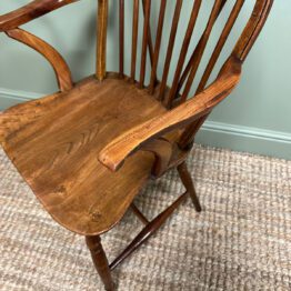 Country House Antique Elm Windsor Chair