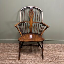 Country House Antique English Windsor Chair