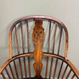 Country House Antique English Windsor Chair