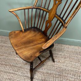 Country House Antique English Windsor Chair