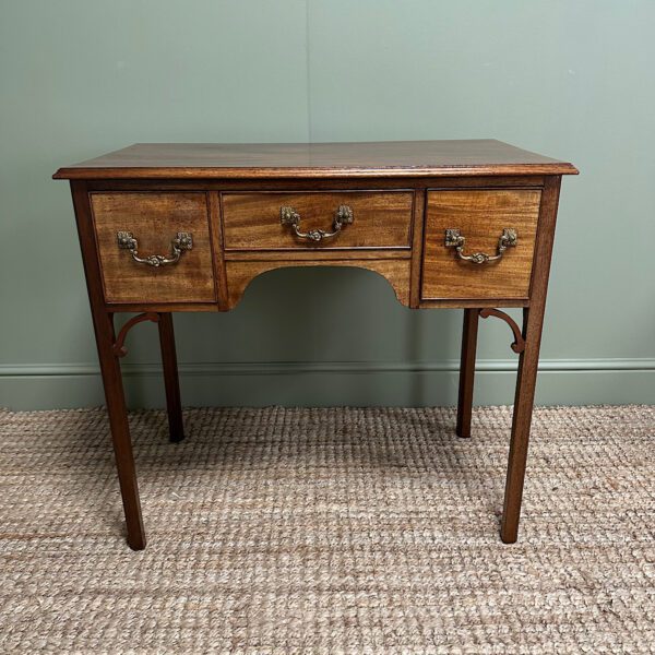 Country House Georgian Mahogany Antique Low Boy / Side Table