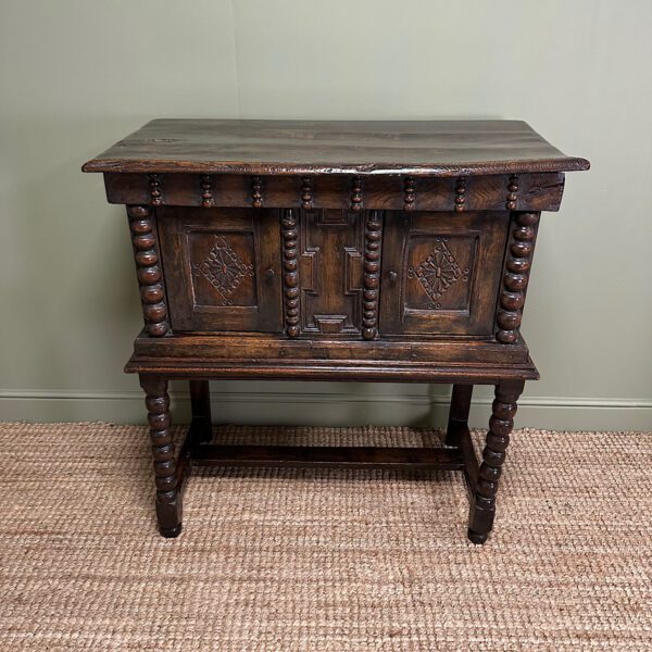 Country House Period Oak Antique Chest / Livery Cupboard