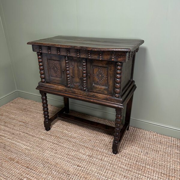 Country House Period Oak Antique Chest / Livery Cupboard