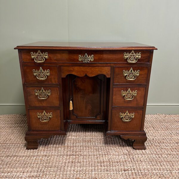 Quality 18th Century Mahogany Antique Georgian Desk