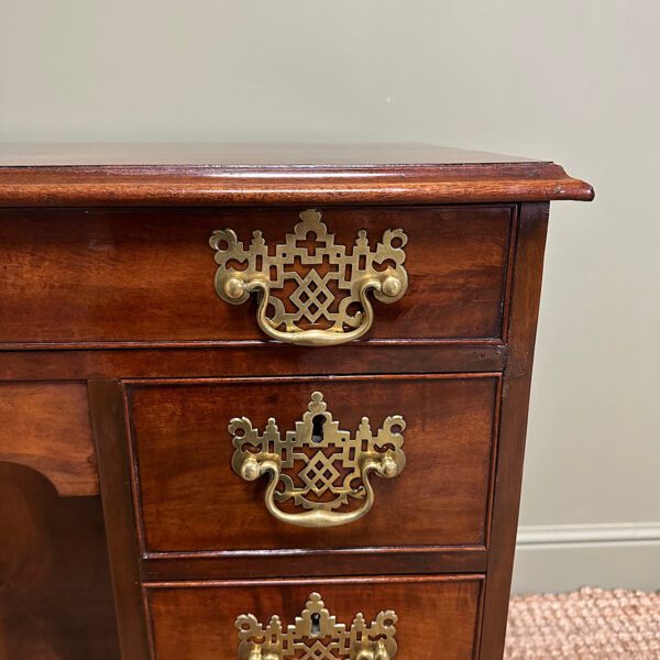 Quality 18th Century Mahogany Antique Georgian Desk