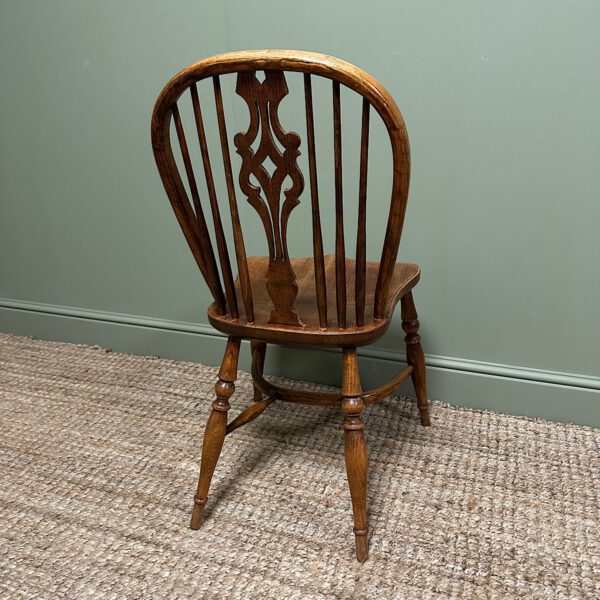 Set of 8 Ash Wheel Back kitchen Chairs