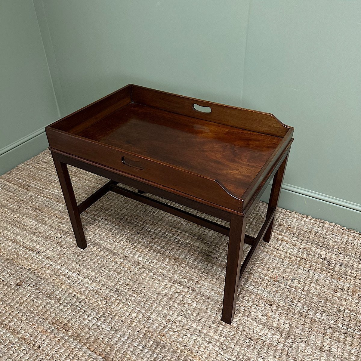 A Georgian Mahogany Tray Top End Table A Georgian Mahogany Tray Top End Table