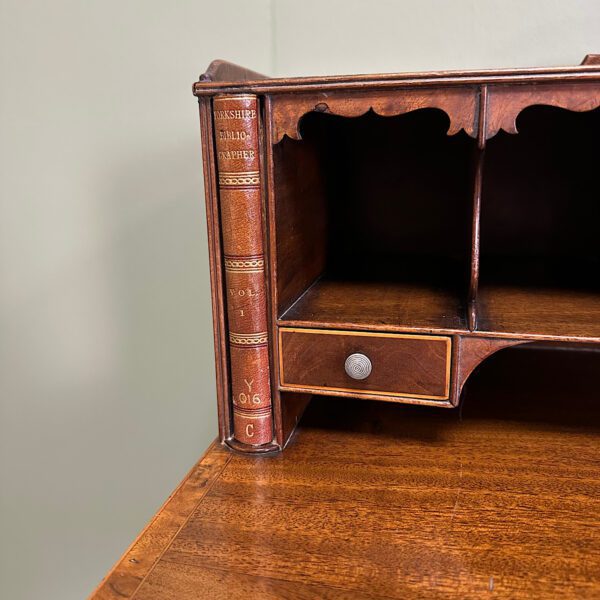 Elegant Antique Bonheur Du Jour