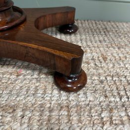 Elegant 19th century Antique Card Table