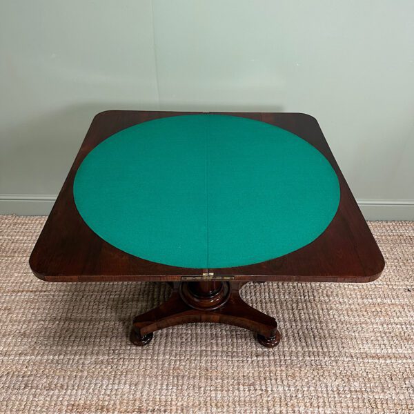 Elegant 19th century Antique Card Table