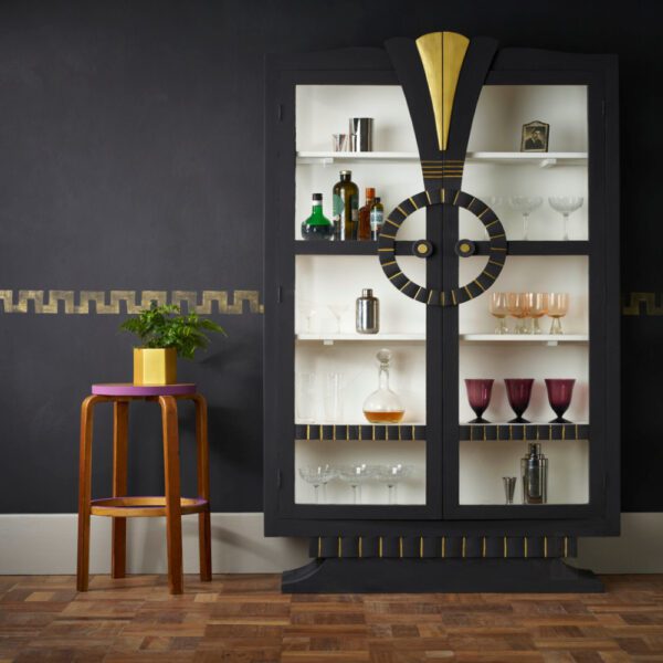Annie Sloan Gold Metallic Paint and Athenian Black