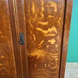 Stunning 19th century Antique Victorian Cupboard