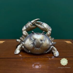 Antiqued Gold Thirsty Crab Wine Bottle Holder Lifestyle